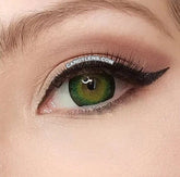 عدسات فاسن المتوهجة بلون أخضر